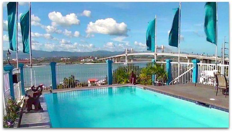 Hotel Cesario Мактан Екстер'єр фото